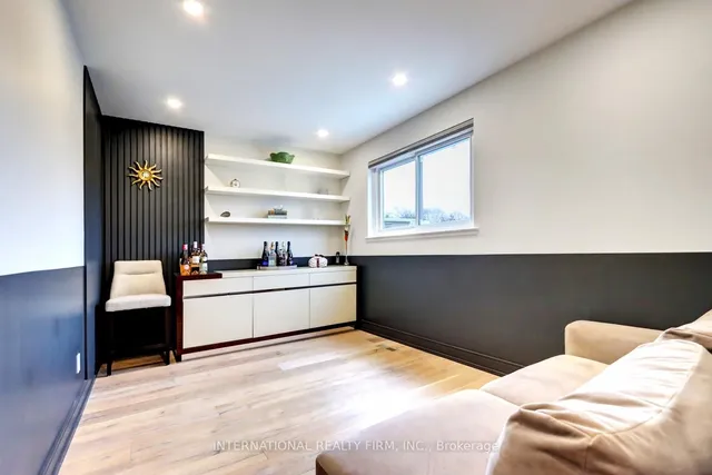 Additional property image - 1755 Pickmere Crt