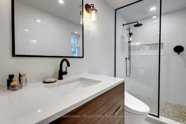 Additional property image - 1755 Pickmere Crt
