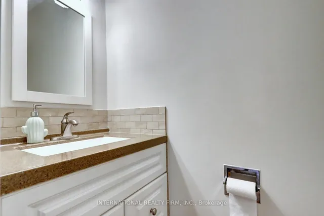 Additional property image - 1755 Pickmere Crt