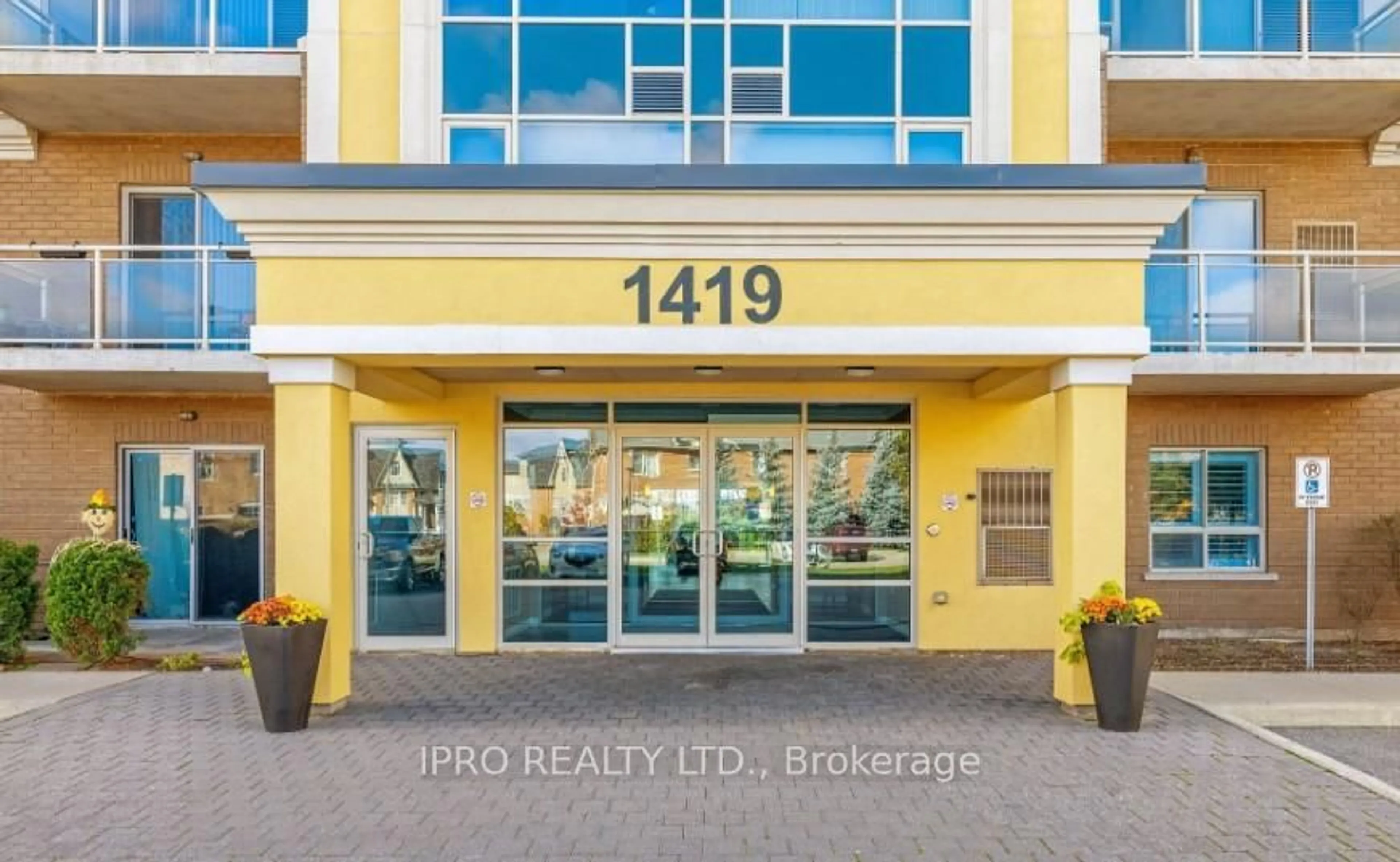 Unknown for 1419 Costigan Rd #101, Milton Ontario L9T 0Y7