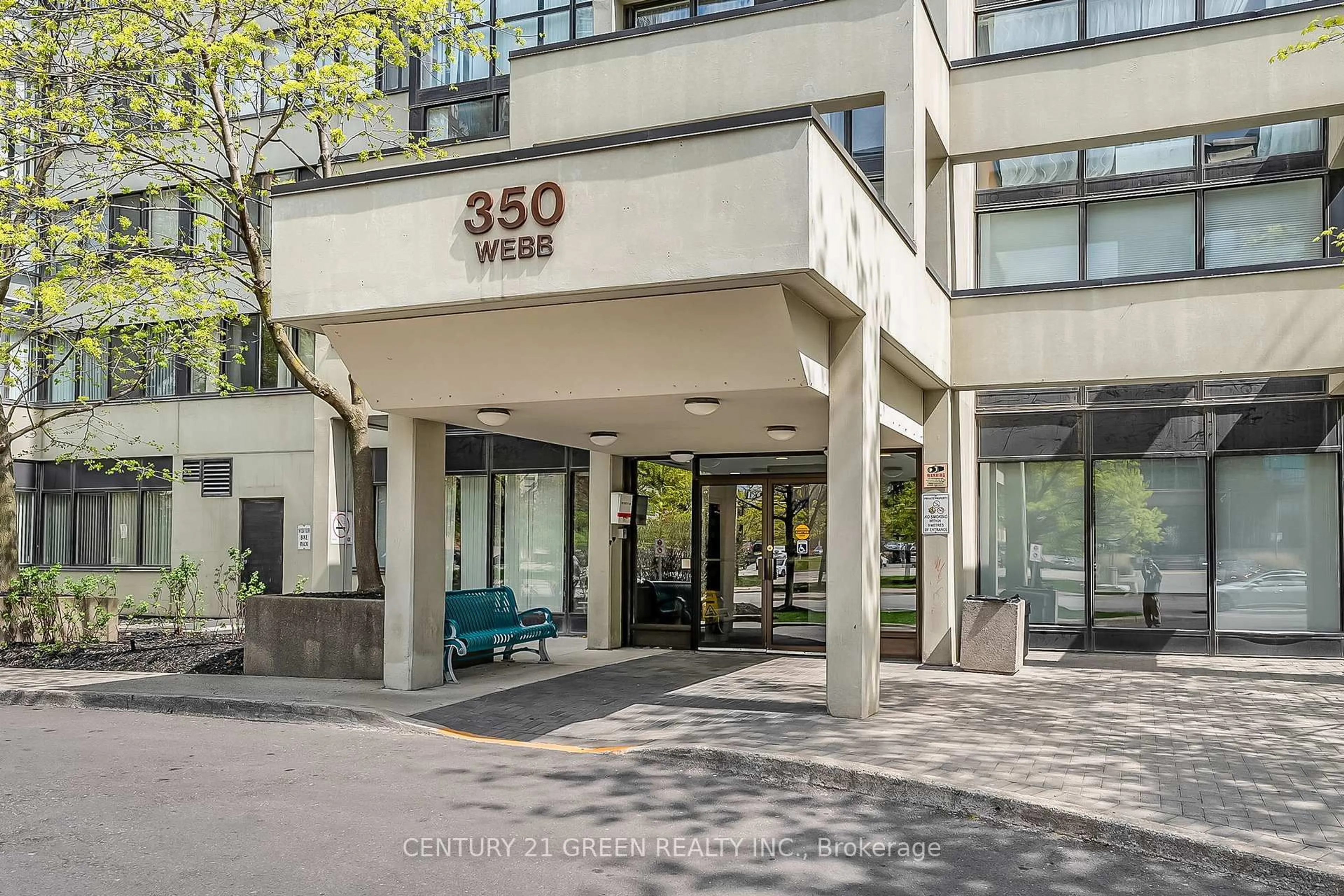 Indoor foyer for 350 Webb Dr #706, Mississauga Ontario L5B 3W4