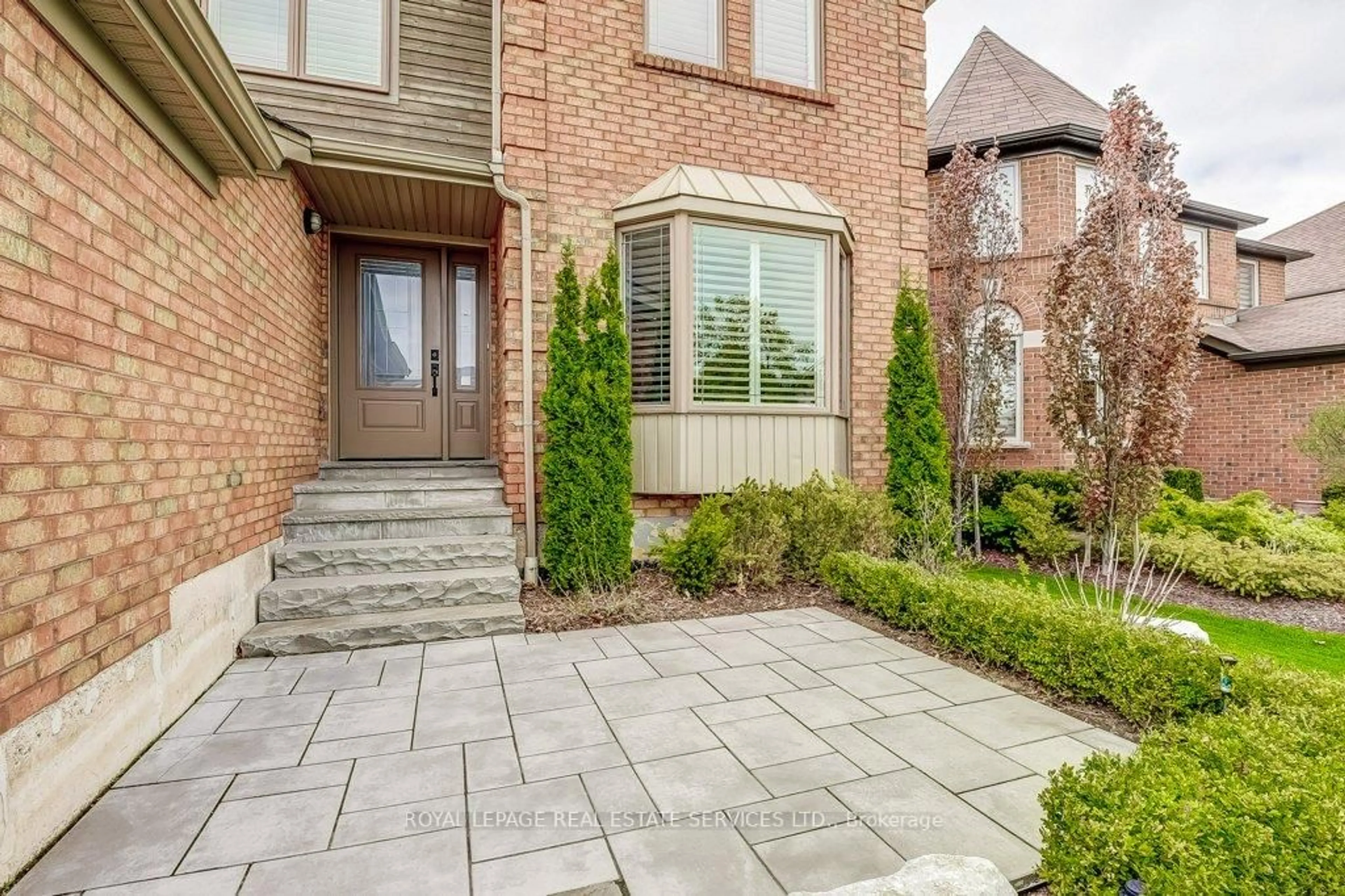 Home with brick exterior material, street for 2783 Duncairn Dr, Mississauga Ontario L5M 5C6