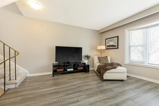 Additional property image - 235 Bronte St Unit 14