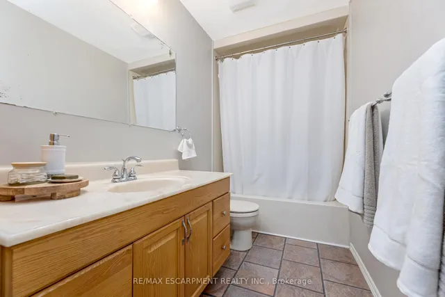 Additional property image - 235 Bronte St Unit 14