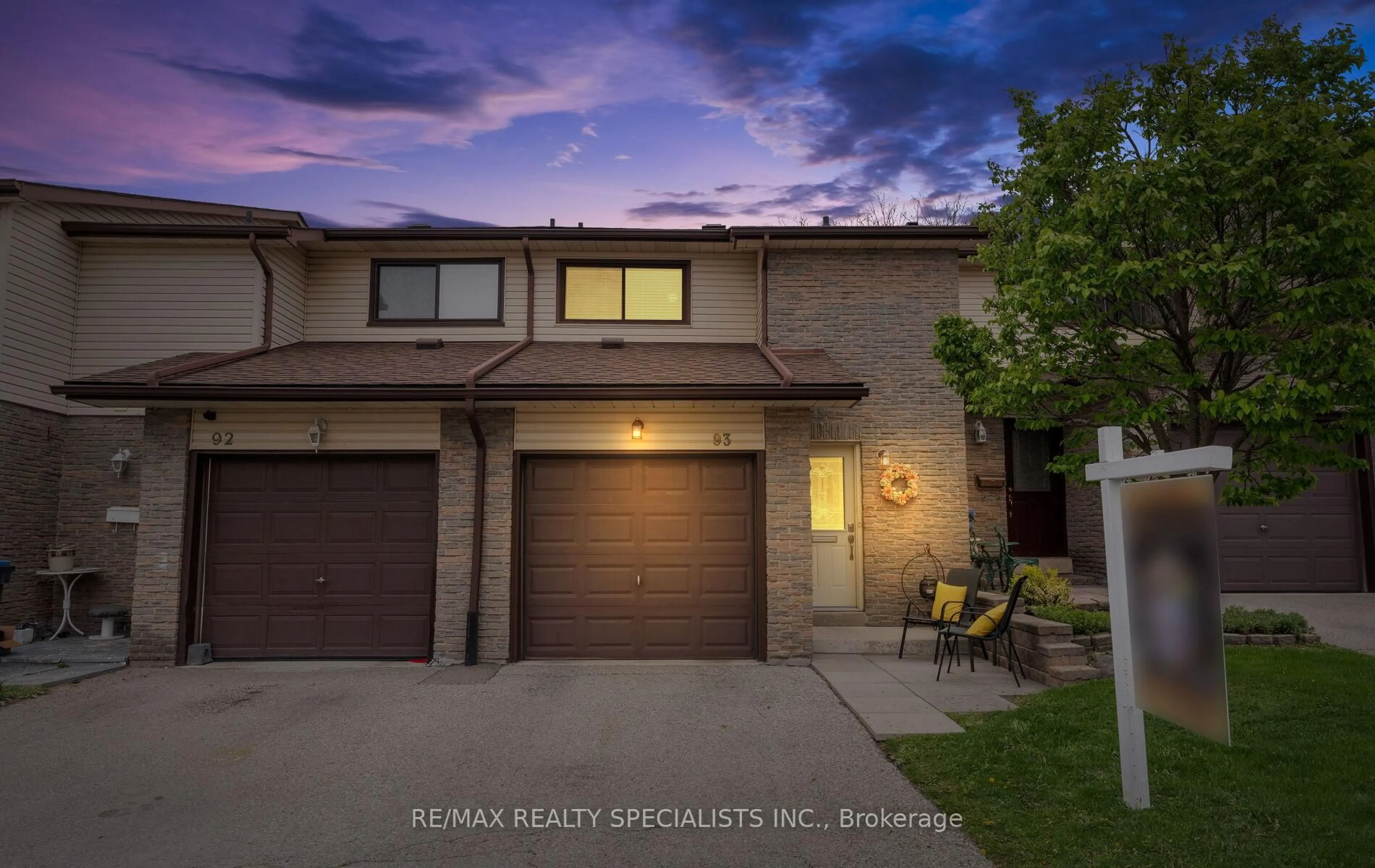 Unknown for 93 Collins Cres, Brampton Ontario L6V 3N1