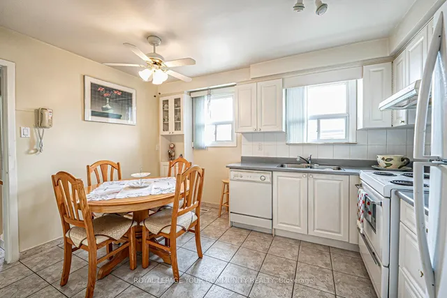 Additional property image - 10 Grenadine Crt