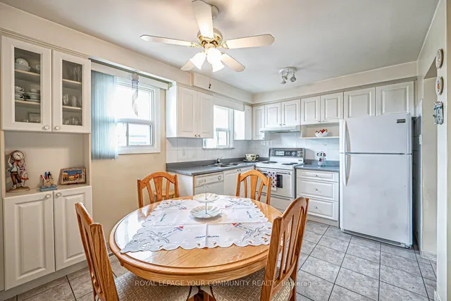 Additional property image - 10 Grenadine Crt