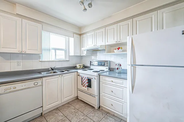 Additional property image - 10 Grenadine Crt
