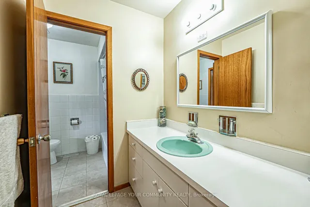 Additional property image - 10 Grenadine Crt