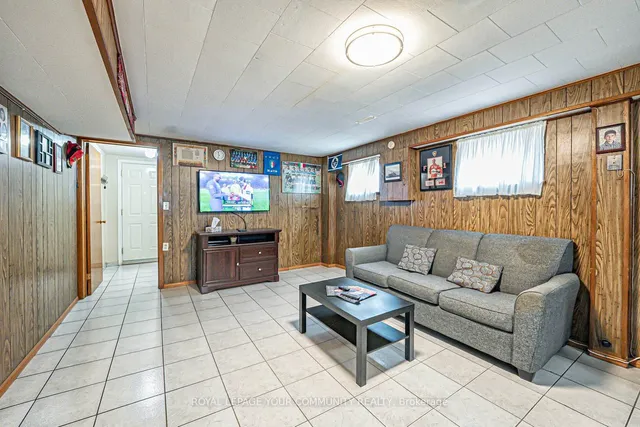 Additional property image - 10 Grenadine Crt