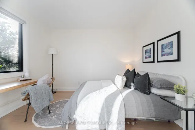 Additional property image - 720 Hillman Cres