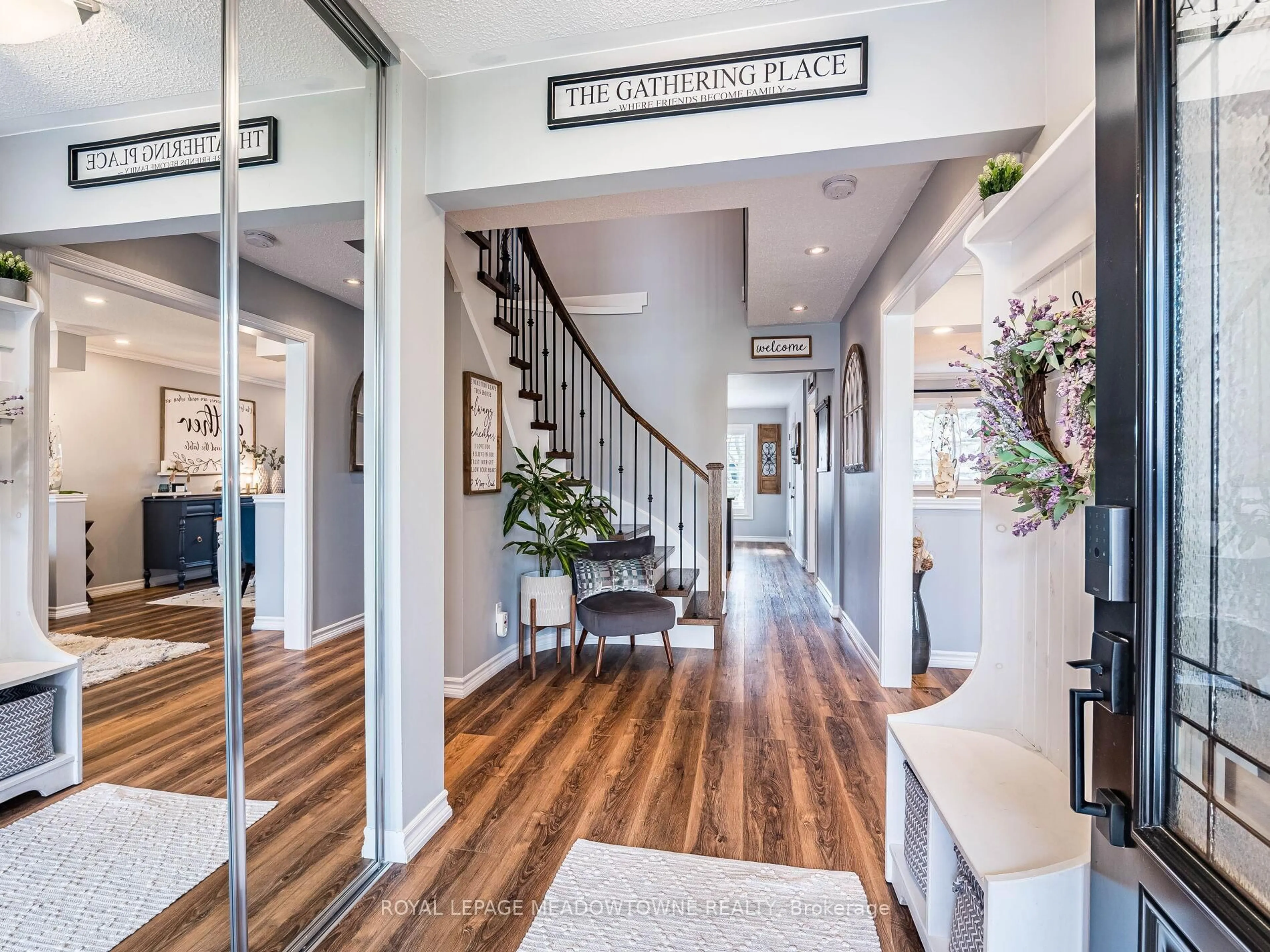 Indoor entryway for 514 College Ave, Orangeville Ontario L9W 4R9