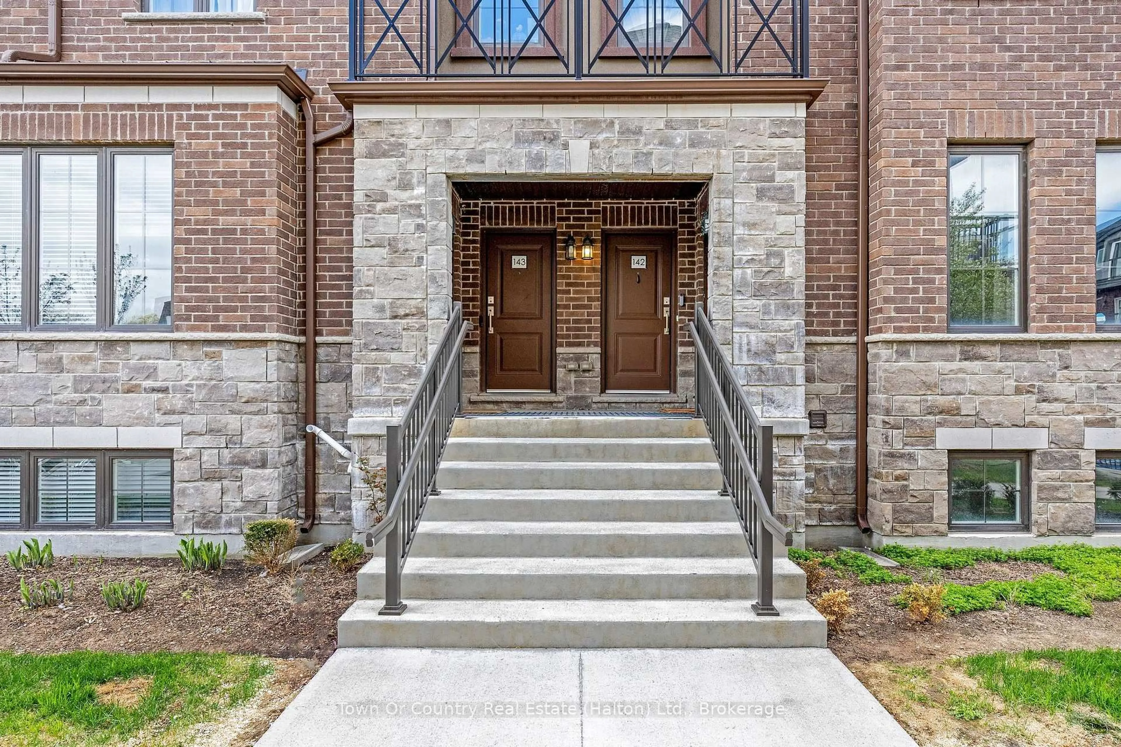 Unknown for 445 Ontario St #142, Milton Ontario L9T 9K4