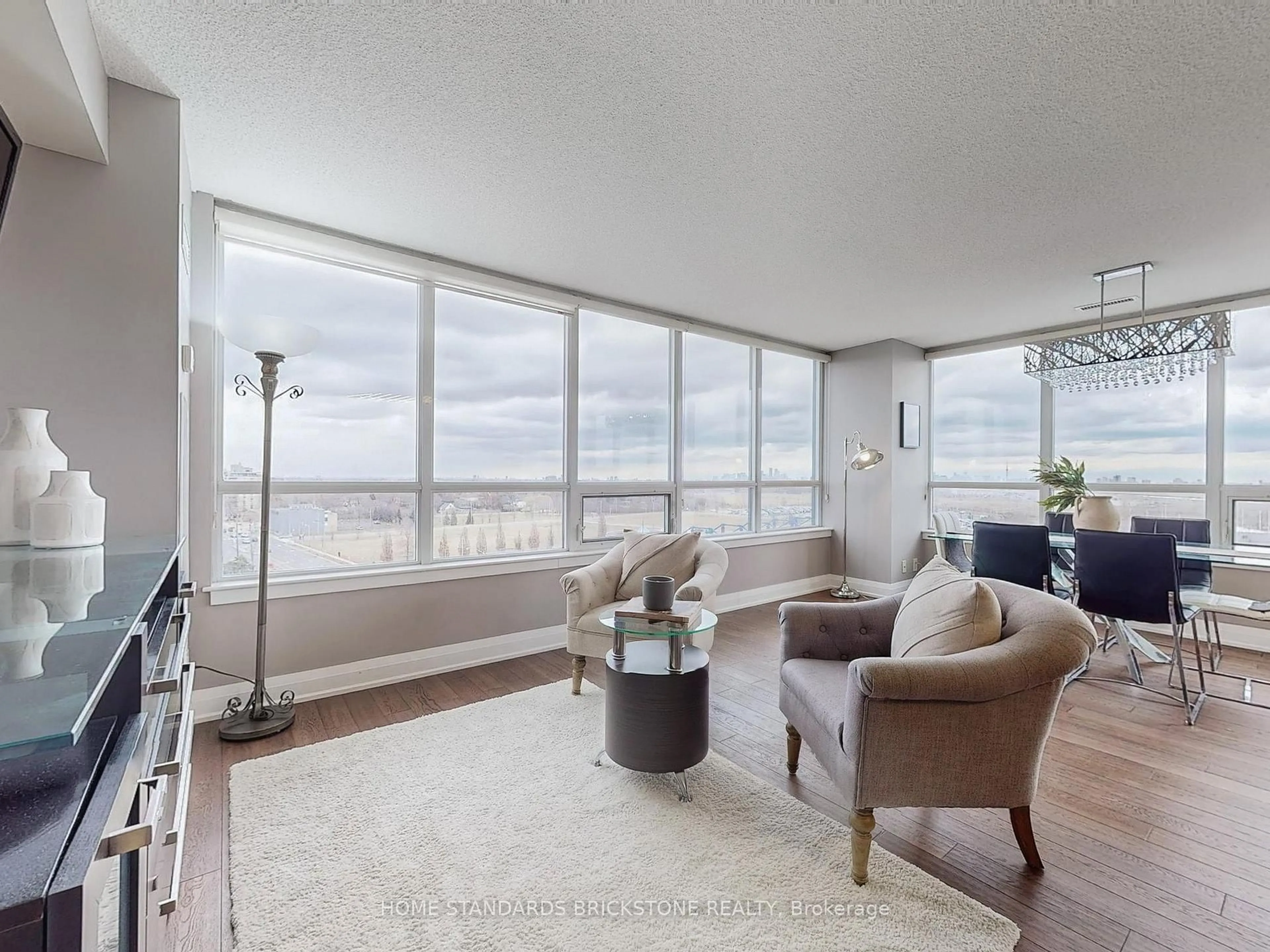 Living room with furniture, unknown for 1060 Sheppard Ave #811, Toronto Ontario M3J 0G7