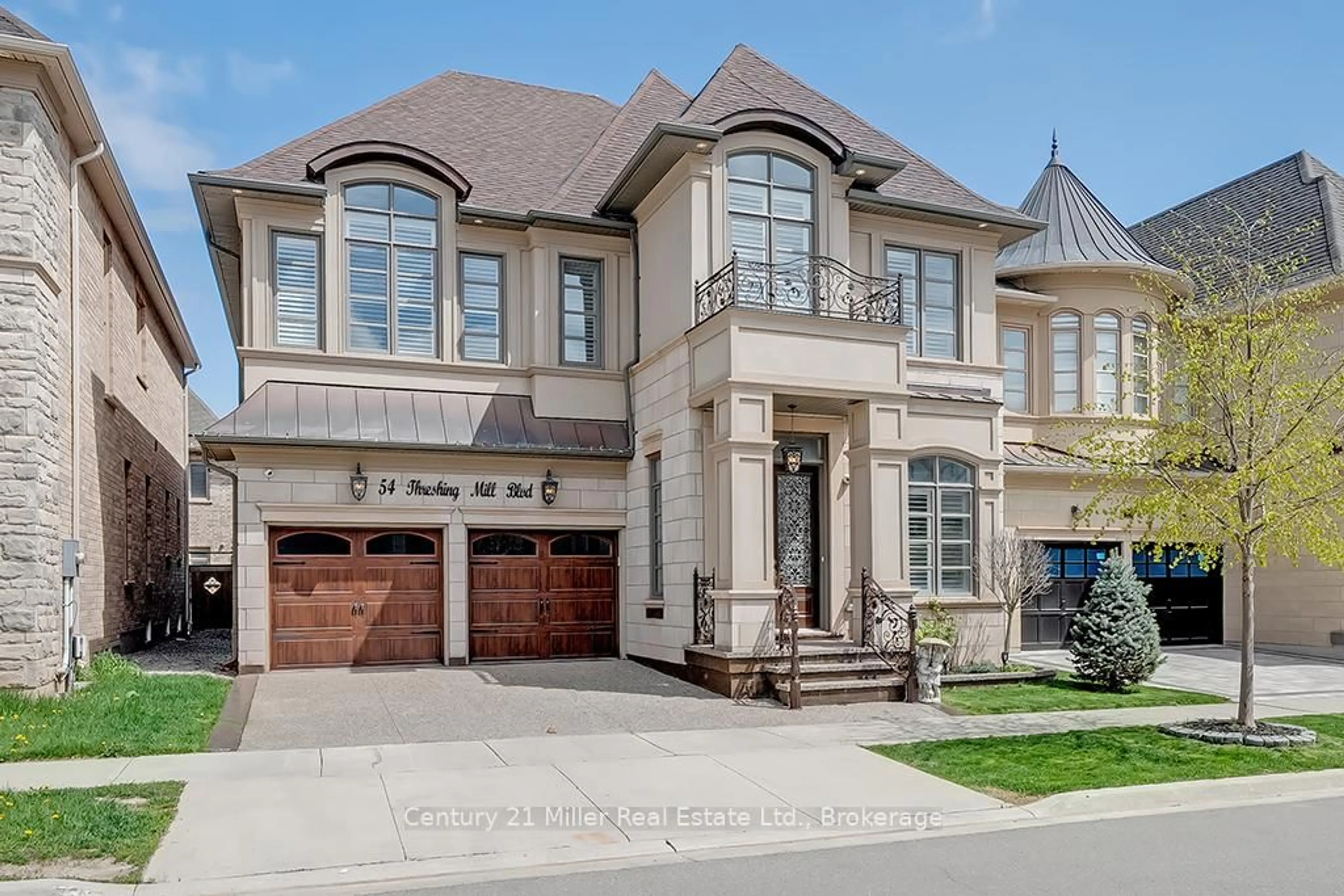 Home with brick exterior material, street for 54 Threshing Mill Blvd, Oakville Ontario L6H 0V6