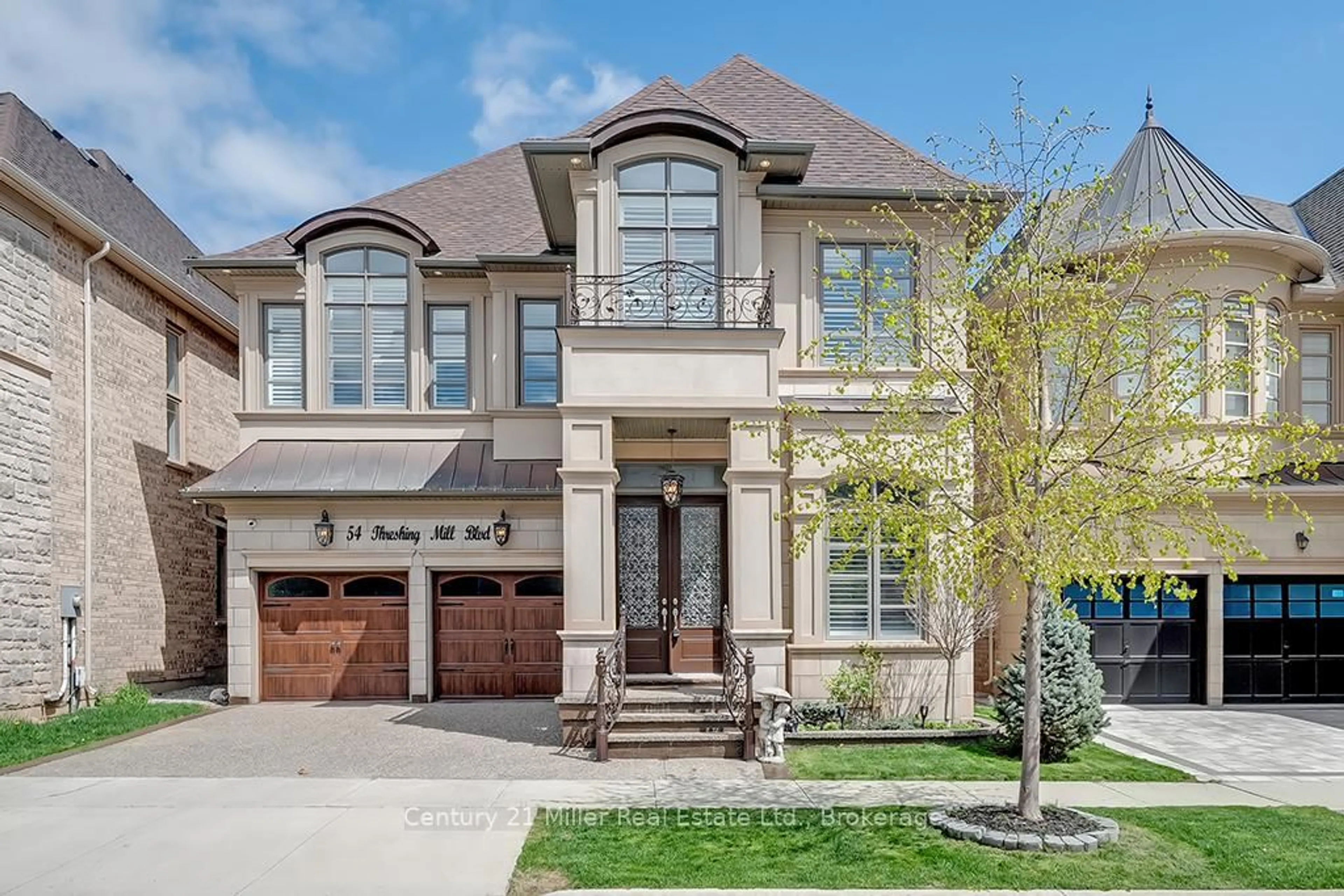 Home with brick exterior material, street for 54 Threshing Mill Blvd, Oakville Ontario L6H 0V6