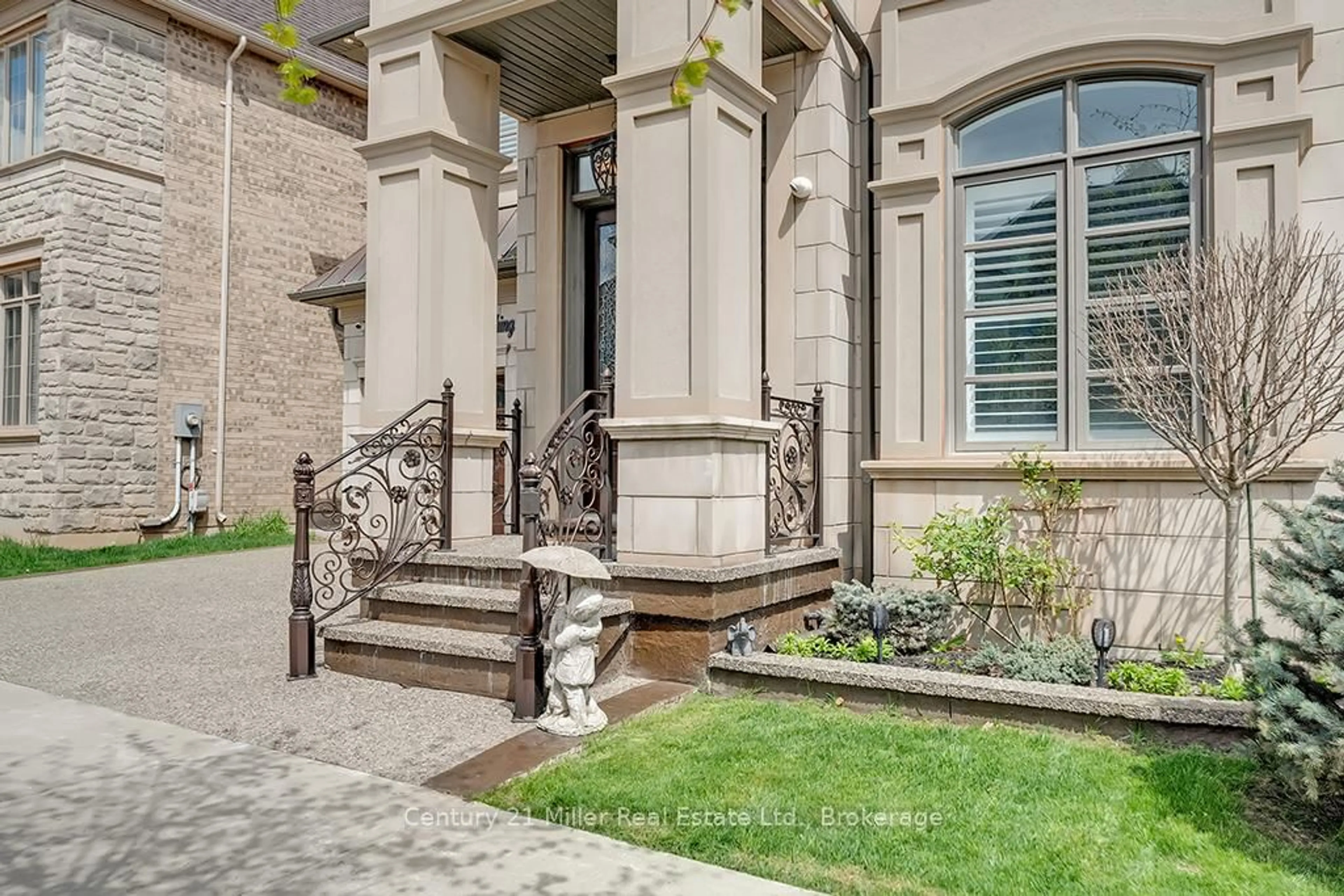 Unknown for 54 Threshing Mill Blvd, Oakville Ontario L6H 0V6