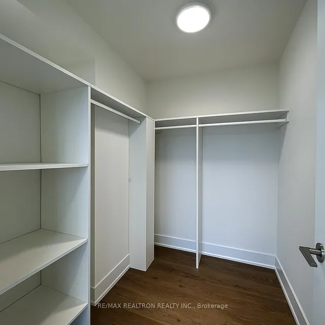 Additional property image - 7 Mabelle Ave Unit 2701