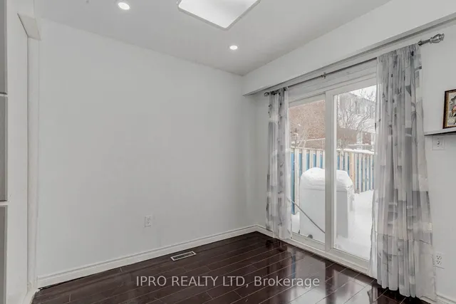 Additional property image - 7406 Darcel Ave Unit Unit 1