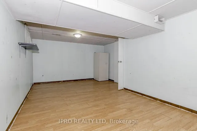 Additional property image - 7406 Darcel Ave Unit Unit 1
