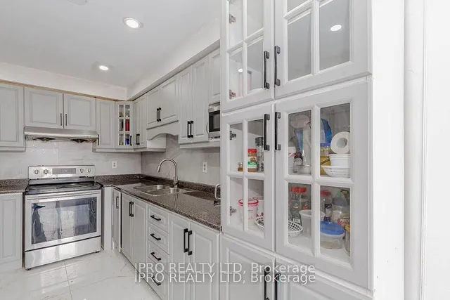 Additional property image - 7406 Darcel Ave Unit Unit 1