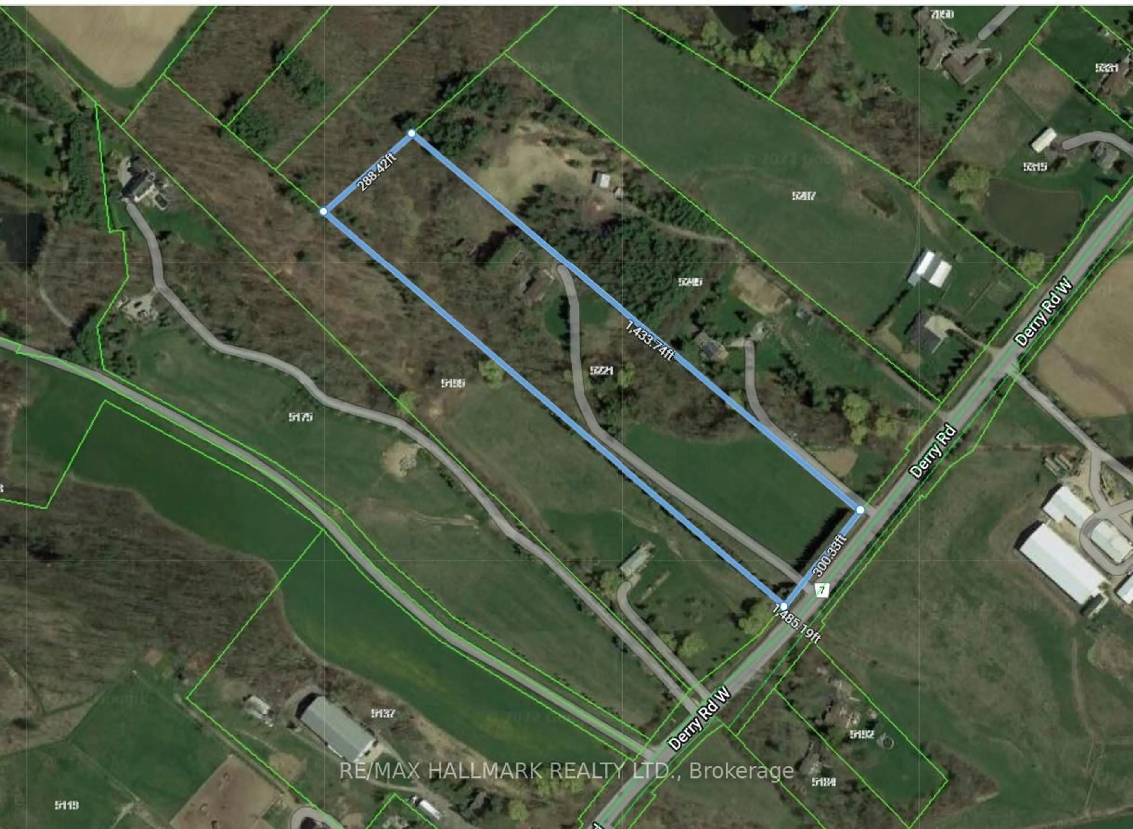 A pic from outside/outdoor area/front of a property/back of a property/a pic from drone, street for 5221 Derry Rd, Milton Ontario L9T 2X6