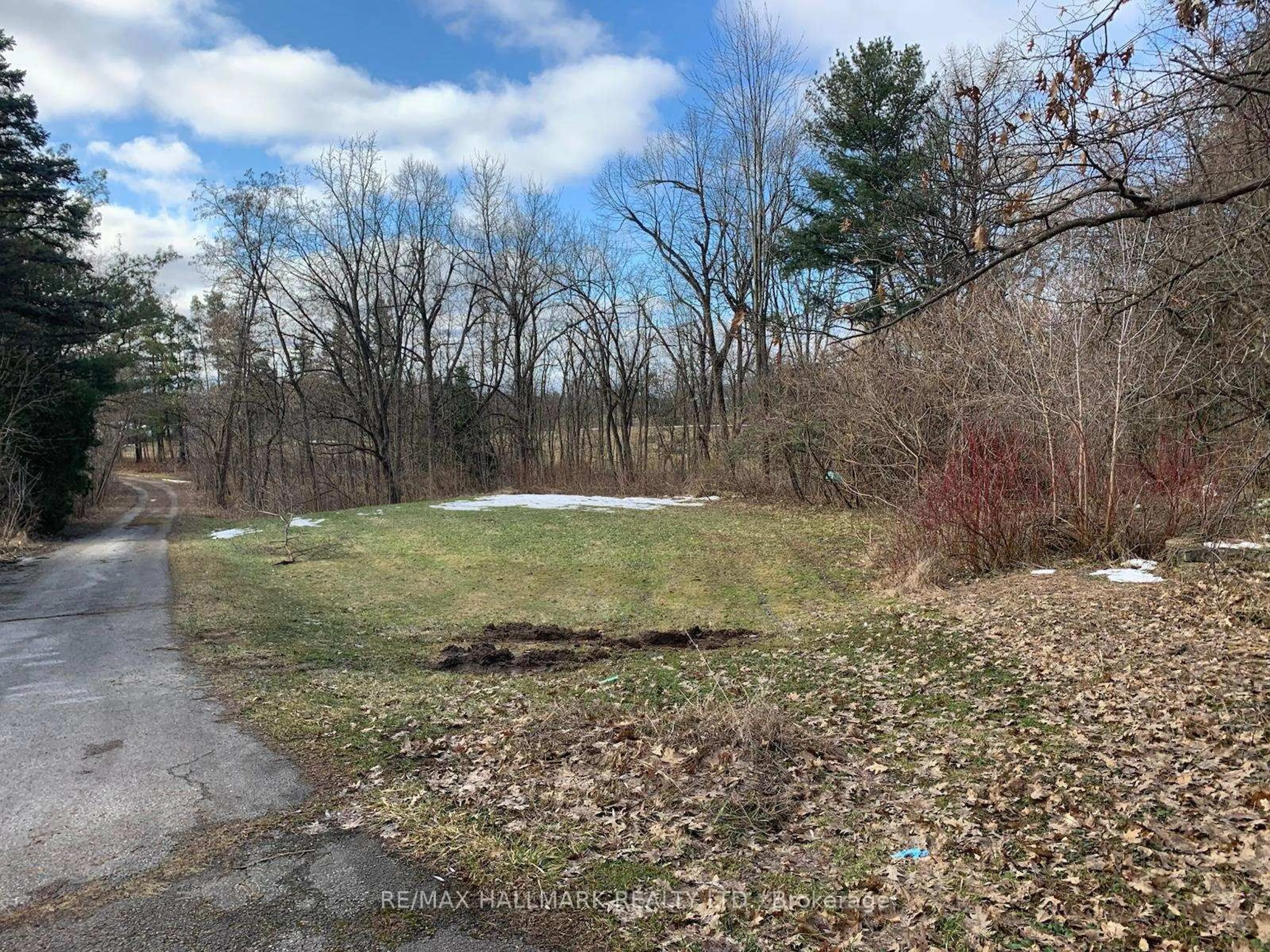 A pic from outside/outdoor area/front of a property/back of a property/a pic from drone, forest/trees view for 5221 Derry Rd, Milton Ontario L9T 2X6