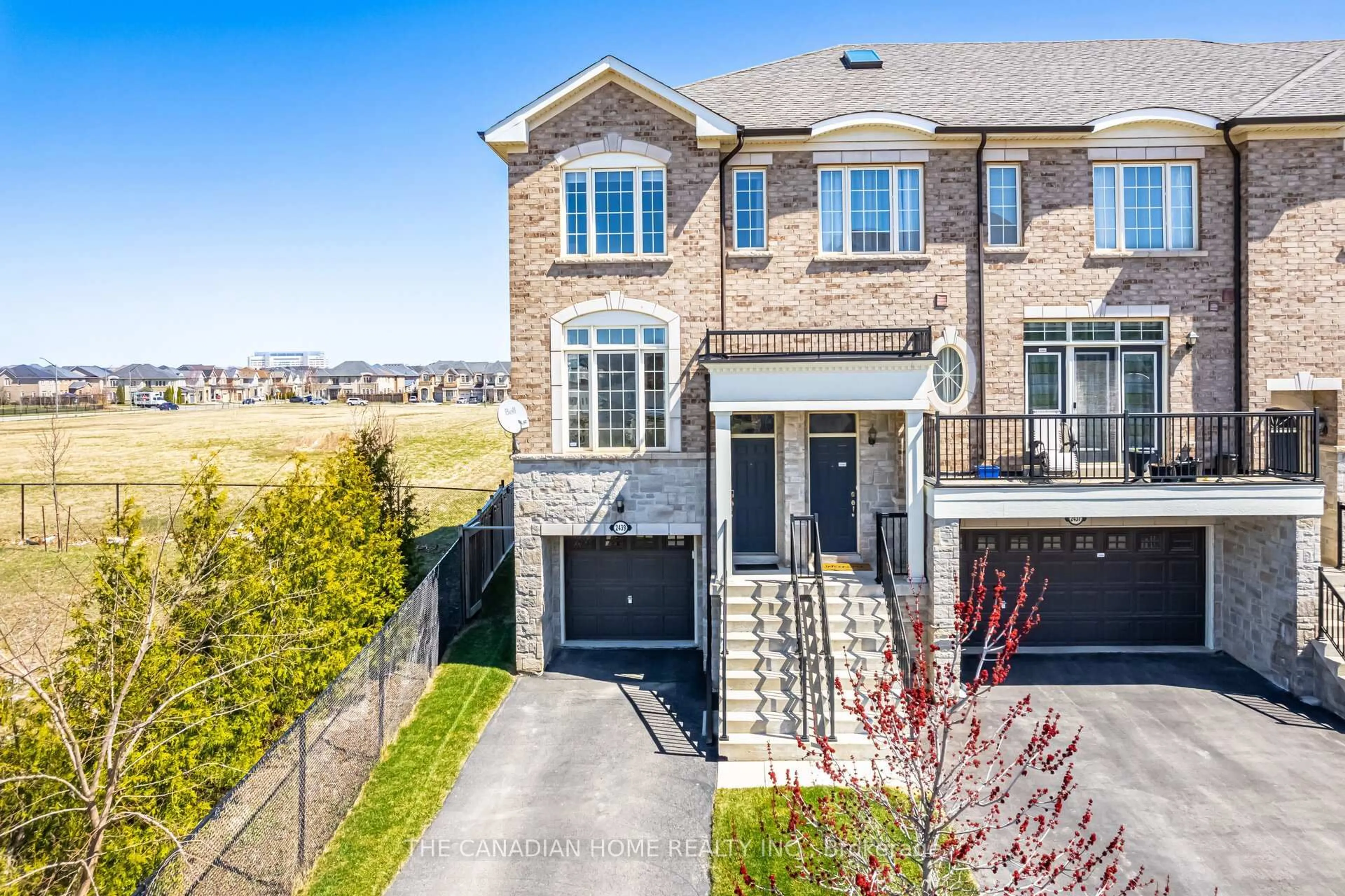 Home with brick exterior material, street for 2439 Baronwood Dr, Oakville Ontario L6M 0J7