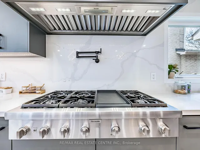 Additional property image - 302 Leacock Ave