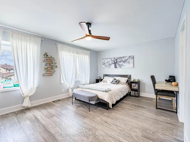 Additional property image - 302 Leacock Ave