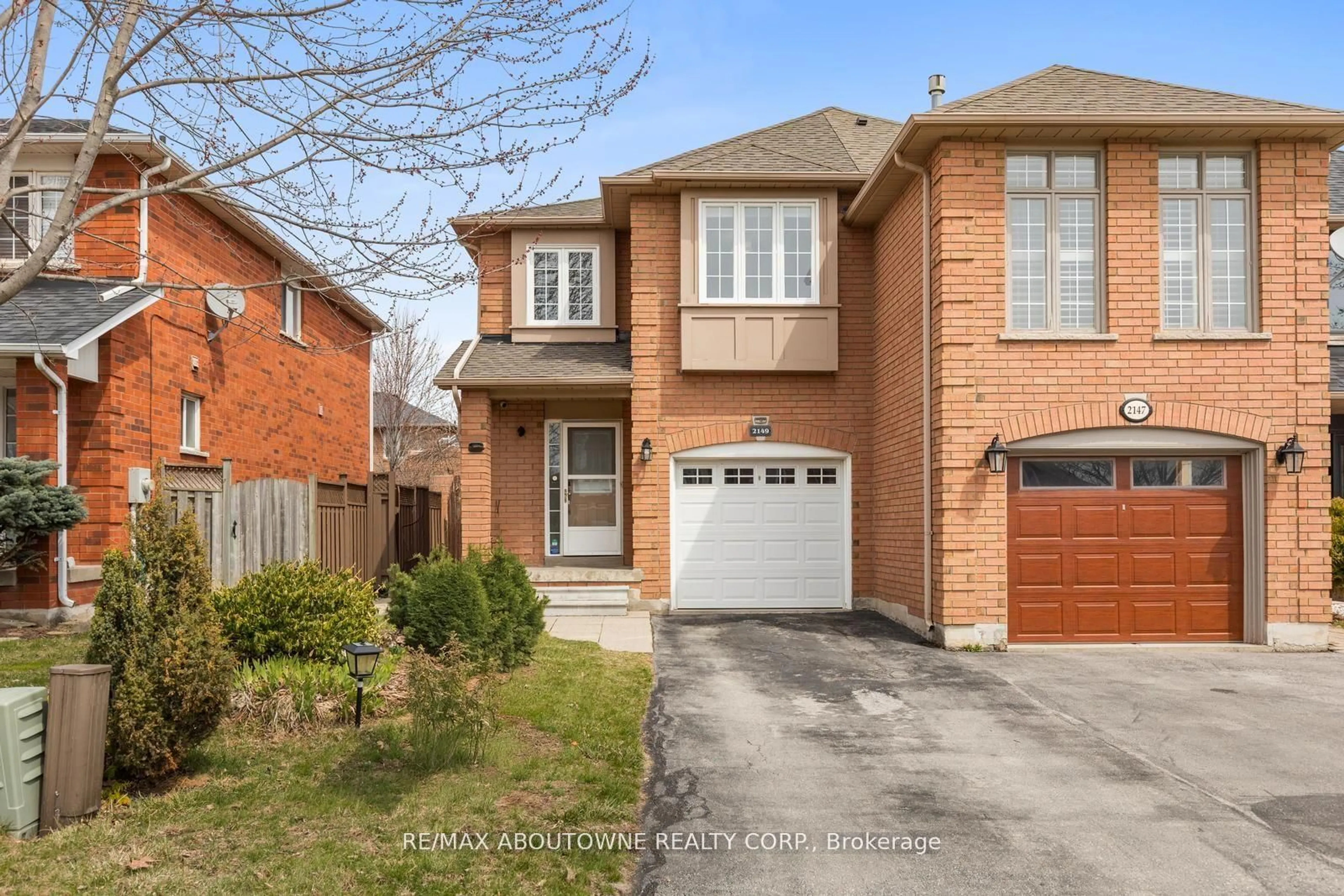 Home with brick exterior material, street for 2149 Shorncliffe Blvd, Oakville Ontario L6M 3W7