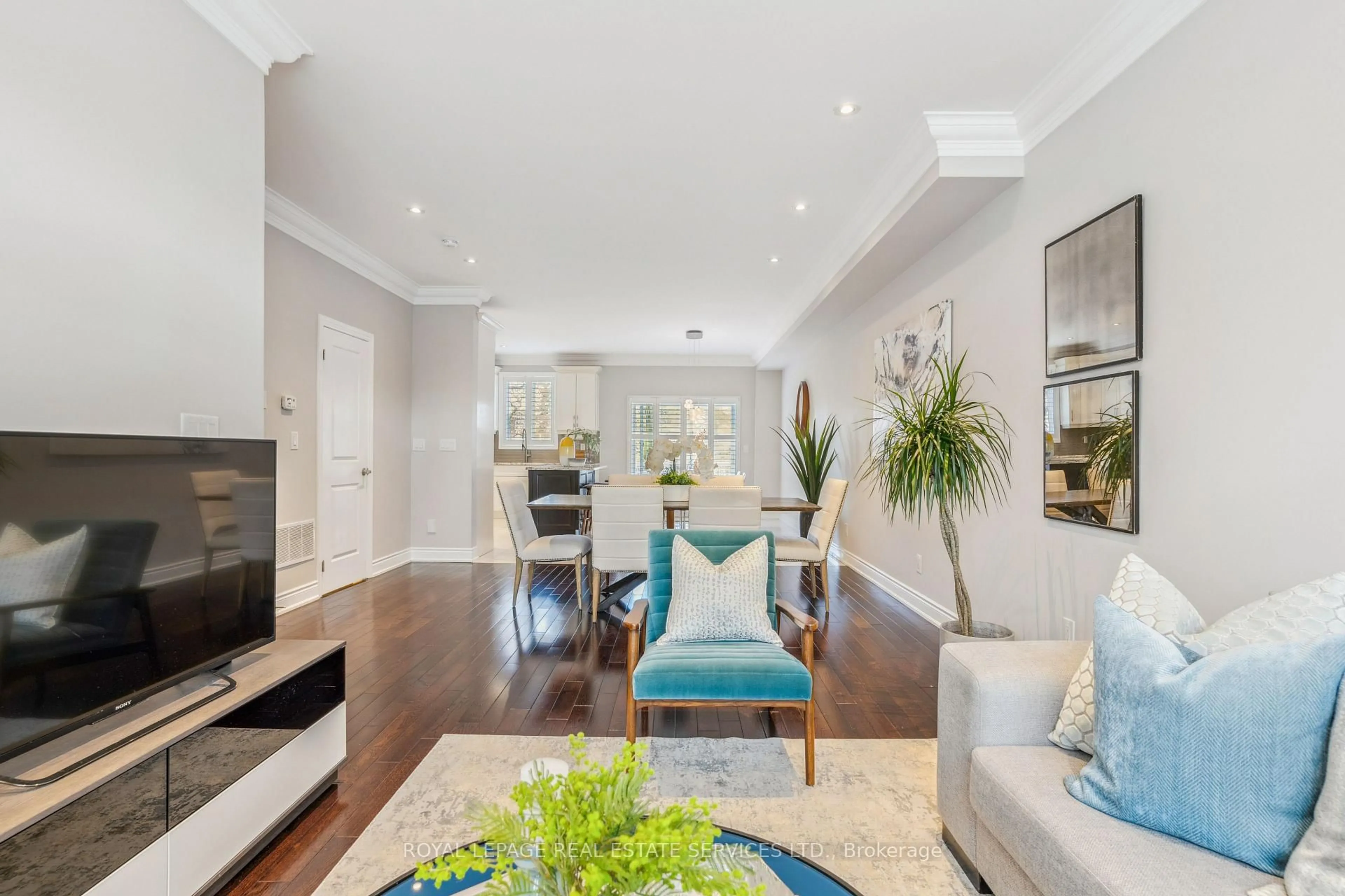 Living room with furniture, unknown for 63 Long Branch Ave, Toronto Ontario M8W 3J3