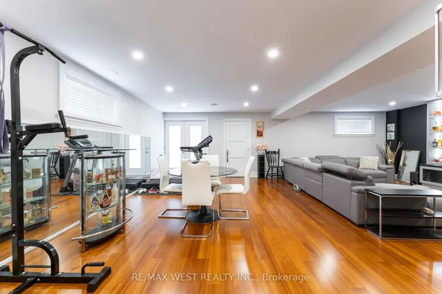 Additional property image - 1152 Glengrove Ave
