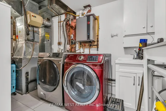 Additional property image - 89 Beaconsfield Ave