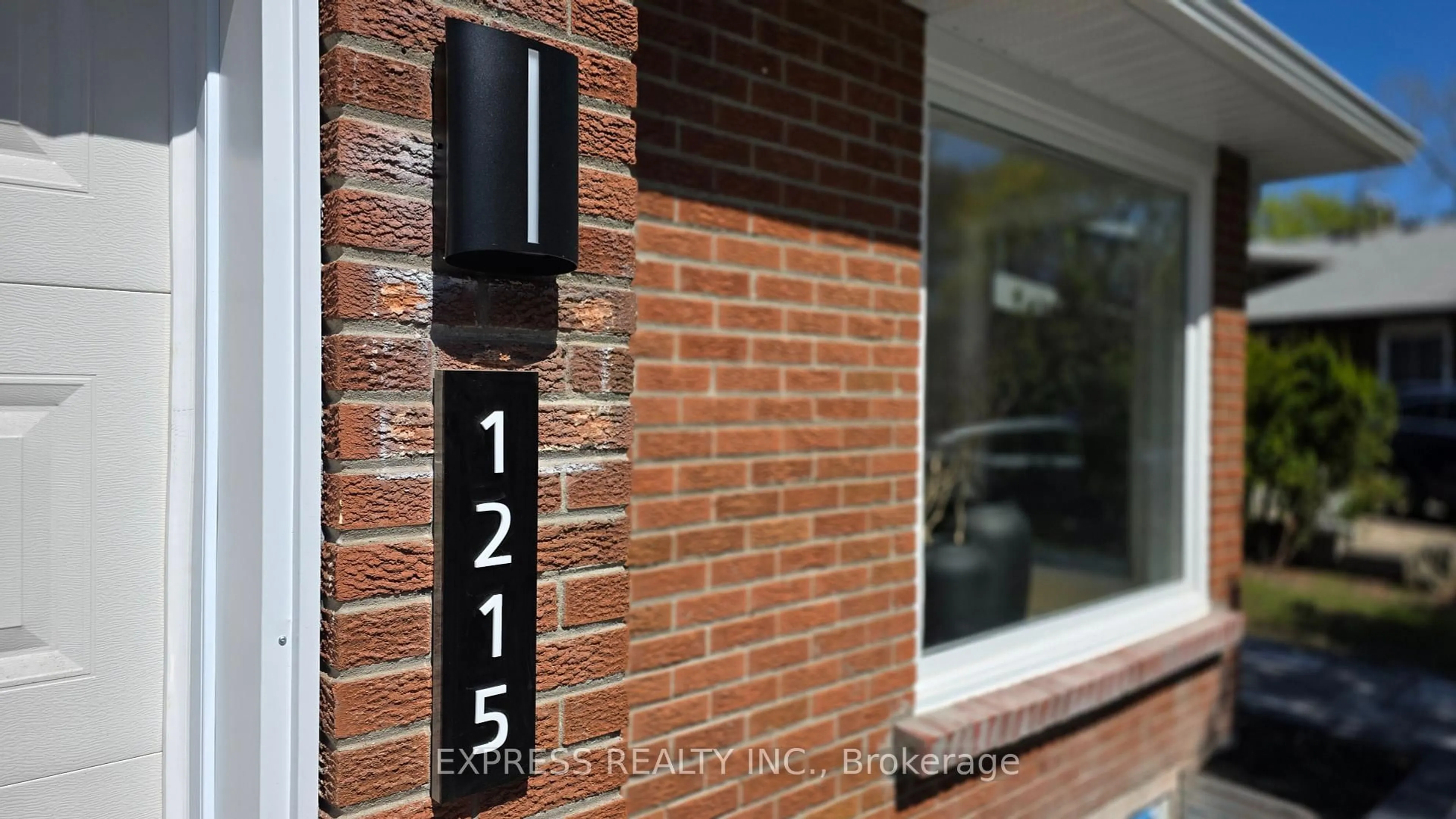Unknown for 1215 Garthdale Crt, Oakville Ontario L6H 2M1
