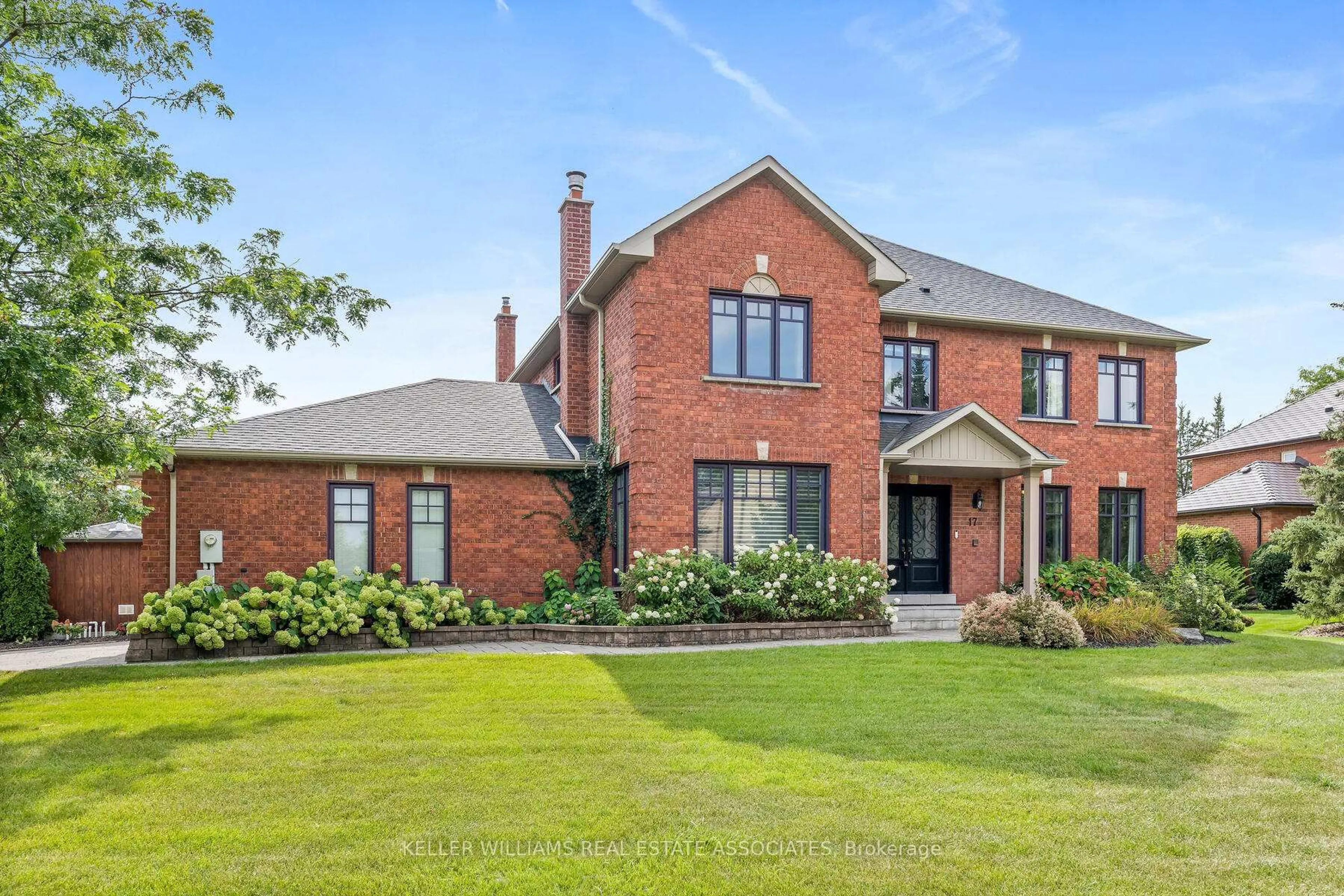 Home with brick exterior material, street for 17 Oak Ridge Dr, Halton Hills Ontario L7G 5G6