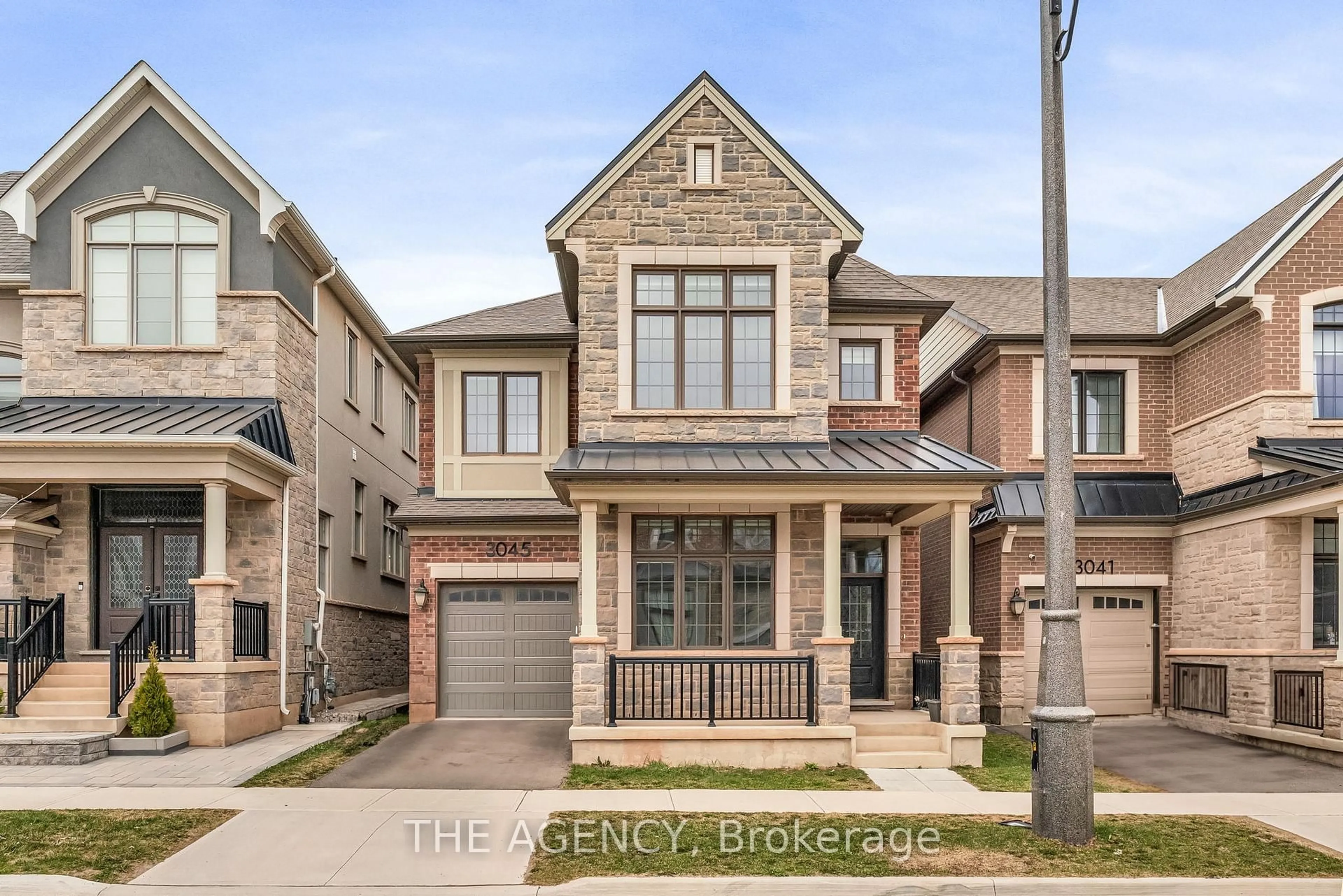 Home with brick exterior material, street for 3045 William Cutmore Blvd, Oakville Ontario L6H 3S2