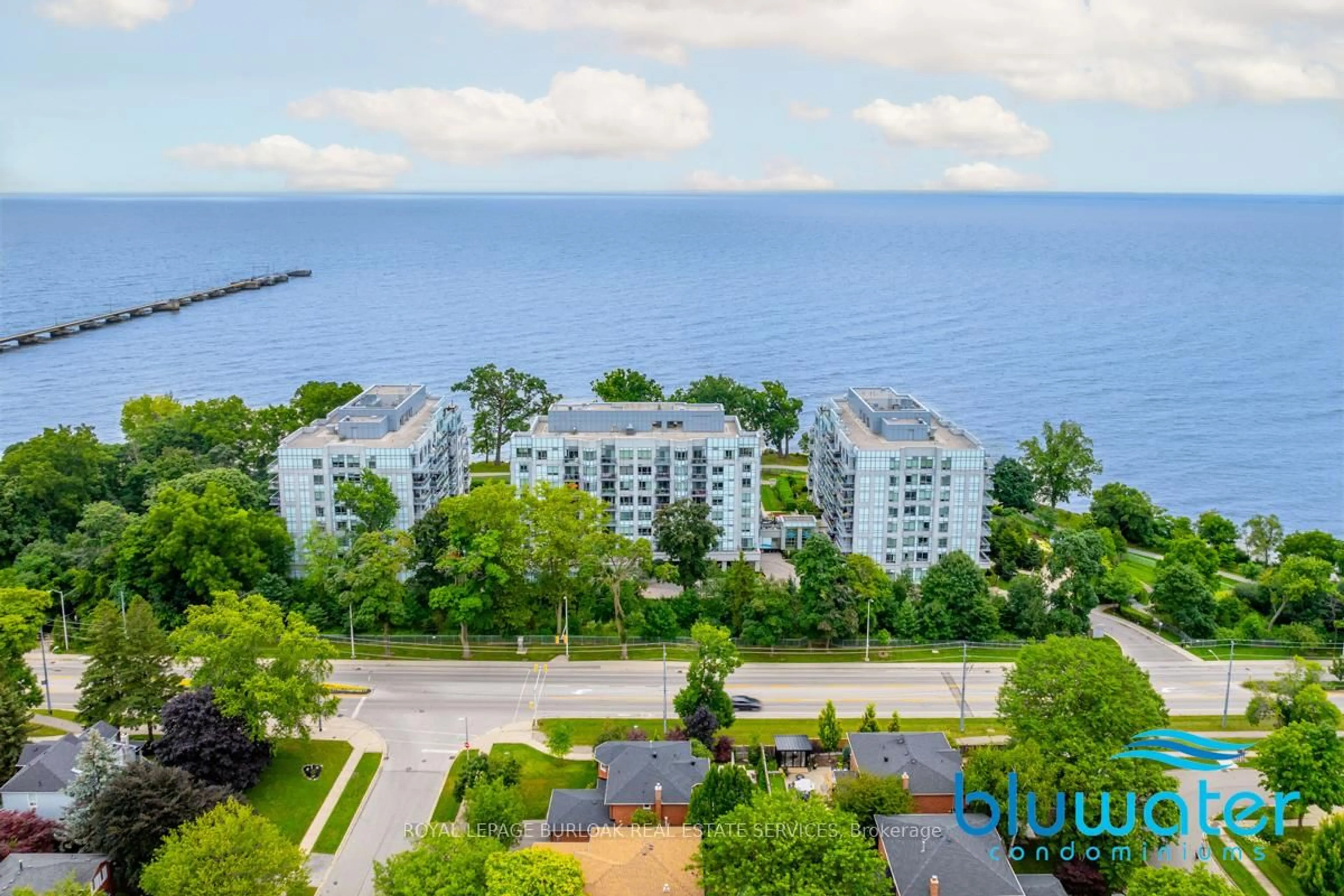 A pic from outside/outdoor area/front of a property/back of a property/a pic from drone, water/lake/river/ocean view for 3500 Lakeshore Rd #601, Oakville Ontario L6L 0B4