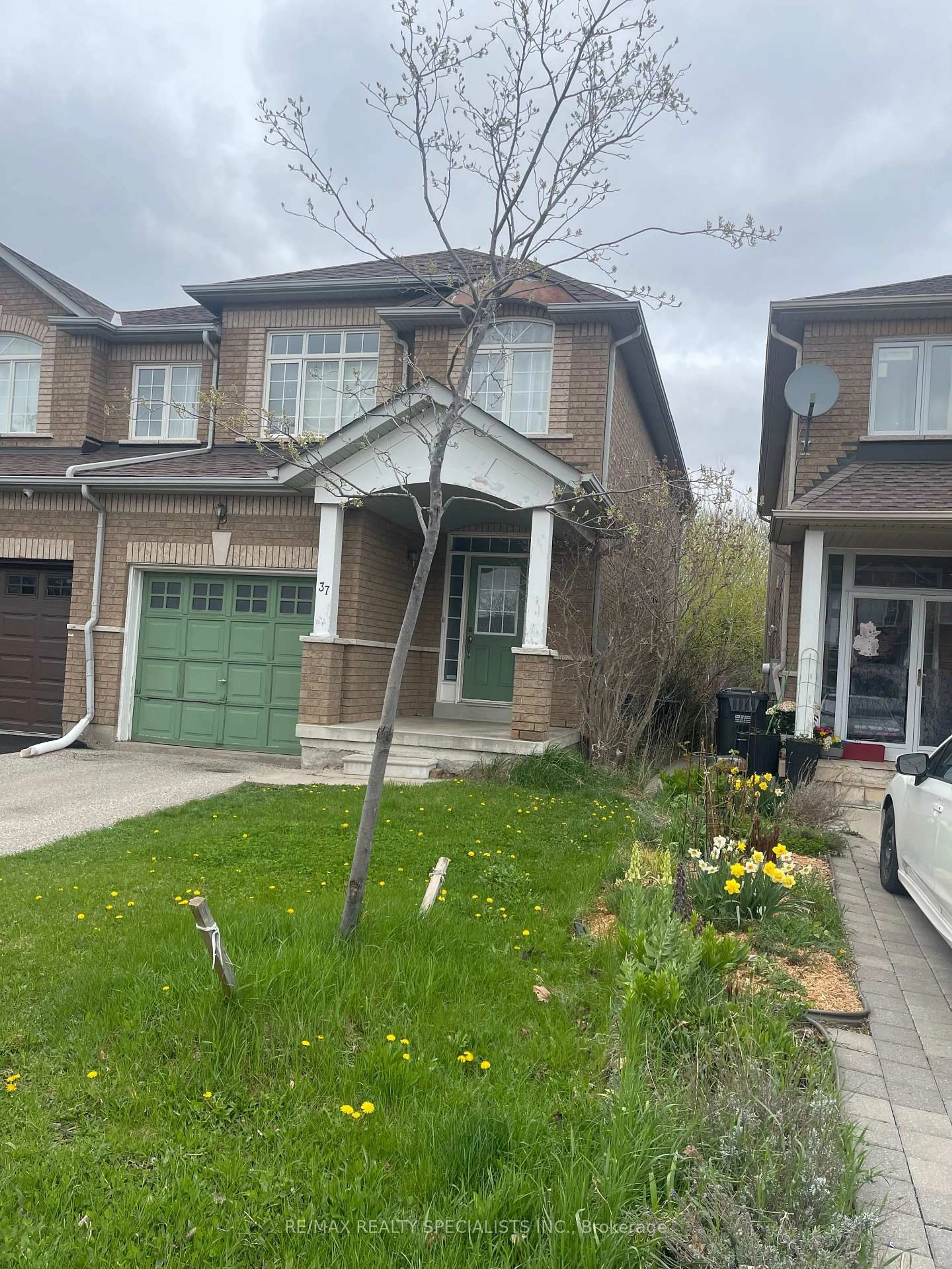 Home with brick exterior material, street for 37 Woodhaven Dr, Brampton Ontario L7A 1Y7