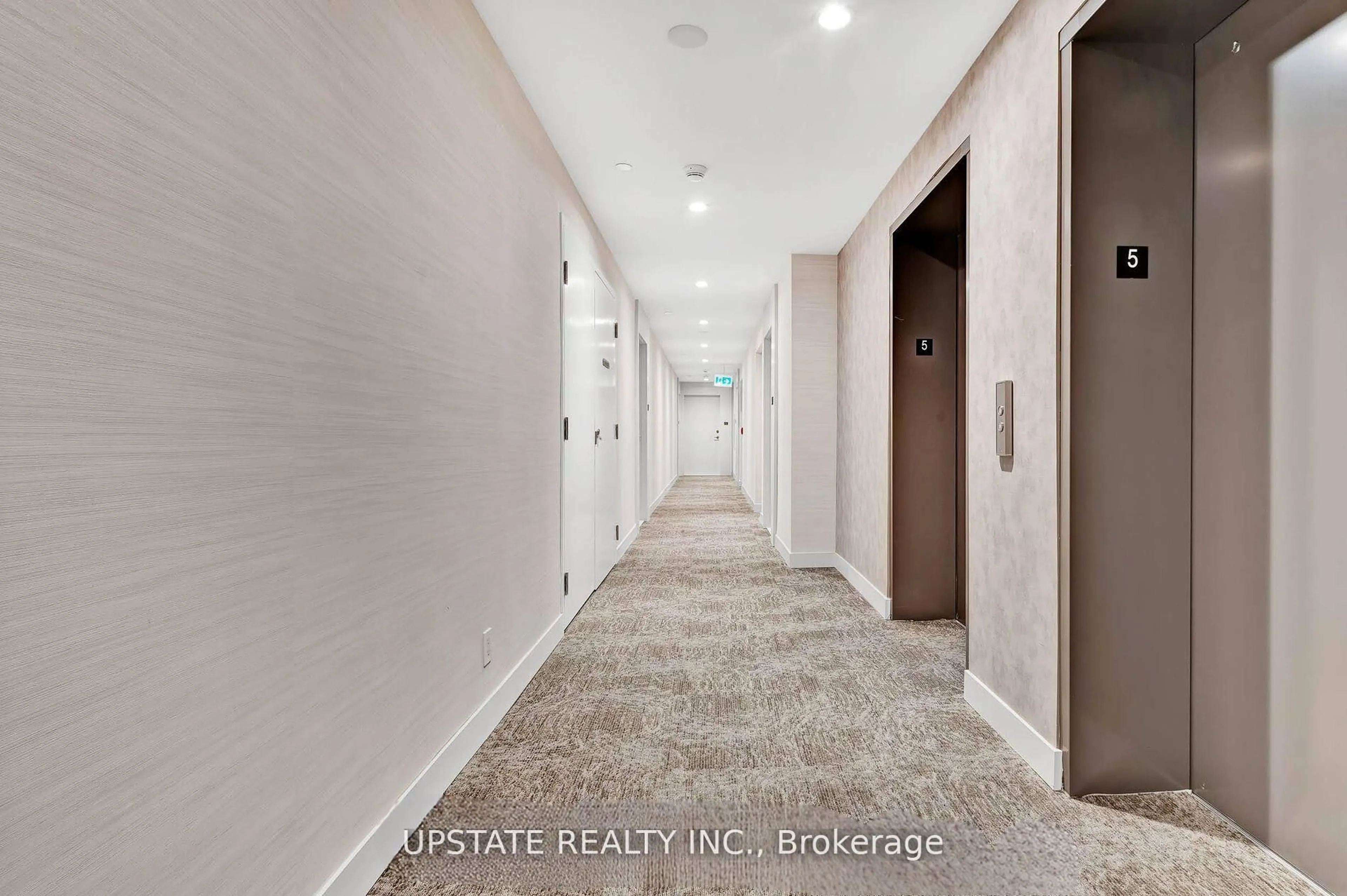 Indoor entryway for 215 Veterans Dr #605, Brampton Ontario L7A 5L6