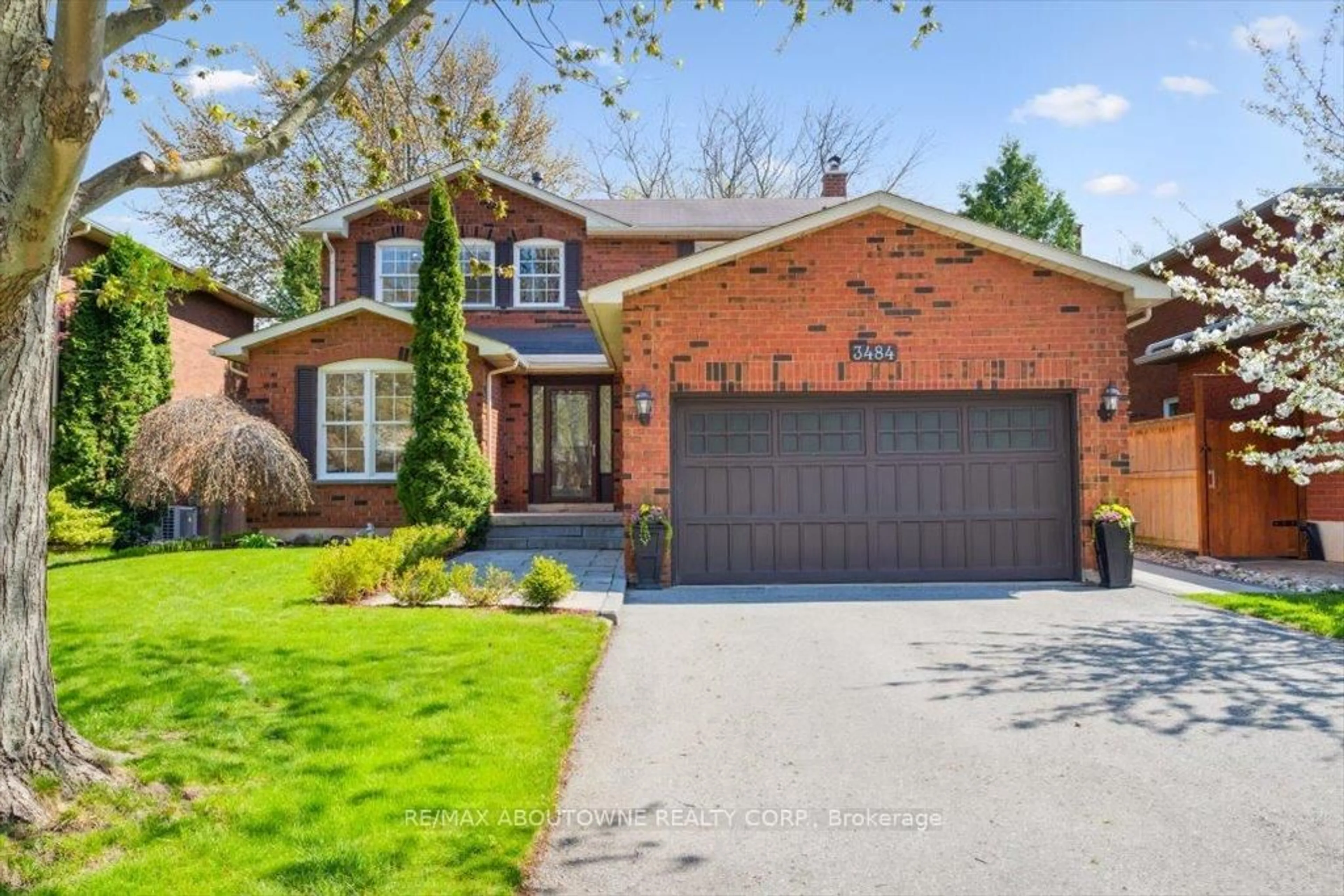 Home with brick exterior material, street for 3484 Wilmot Cres, Oakville Ontario L6L 6E1