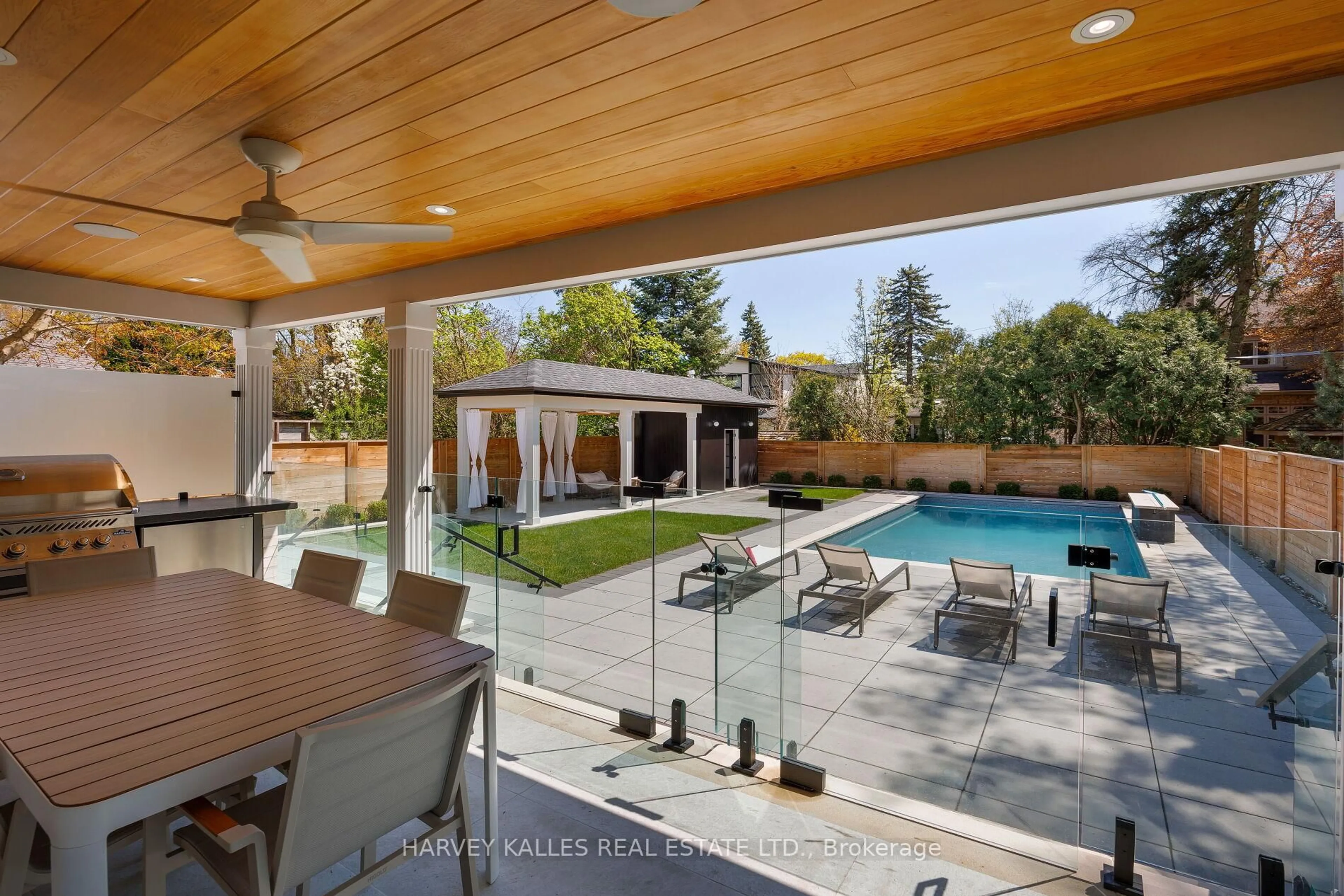 Patio, unknown for 9 Westridge Rd, Toronto Ontario M9A 4E6