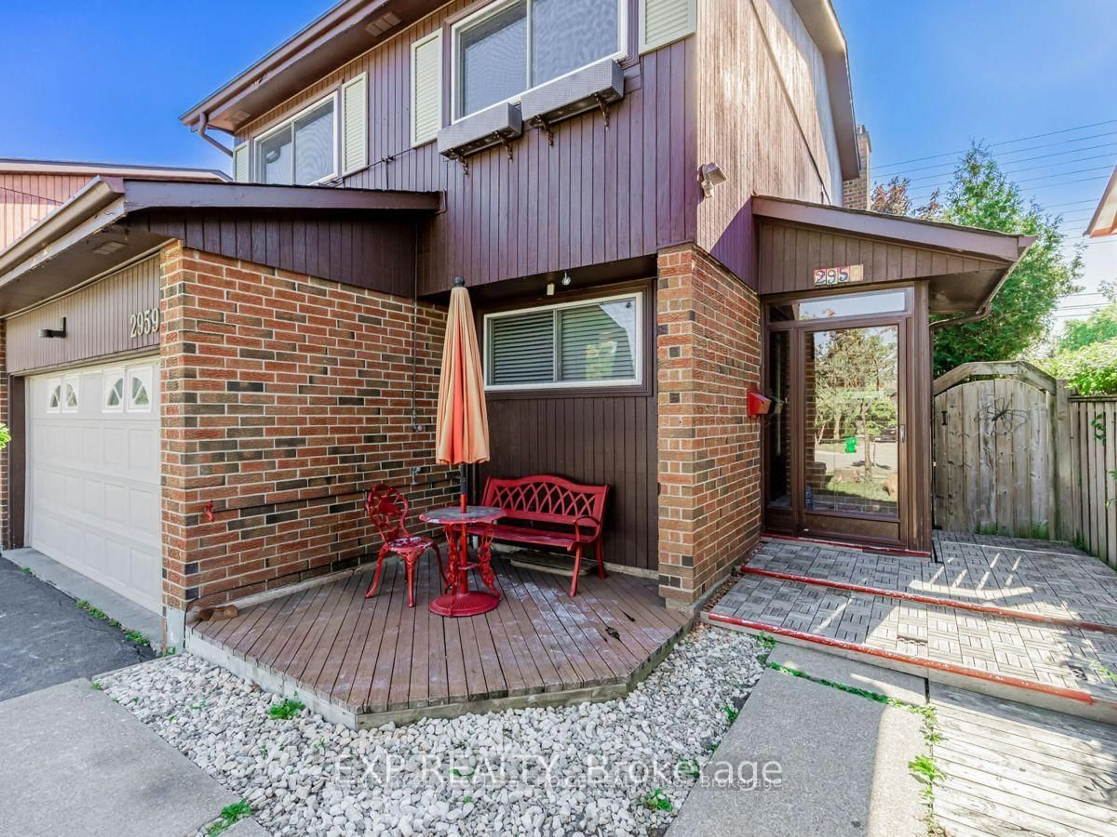 Home with brick exterior material, street for 2959 Saint Malo Circ, Mississauga Ontario L5N 1S8