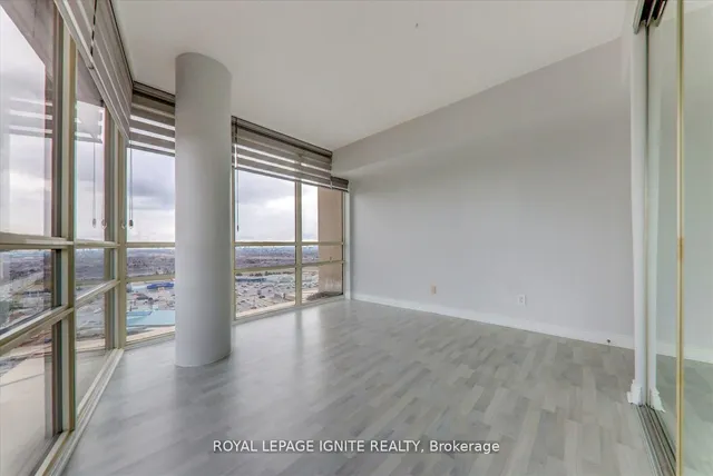 Additional property image - 50 Eglinton Ave Unit PH01
