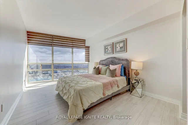 Additional property image - 50 Eglinton Ave Unit PH01