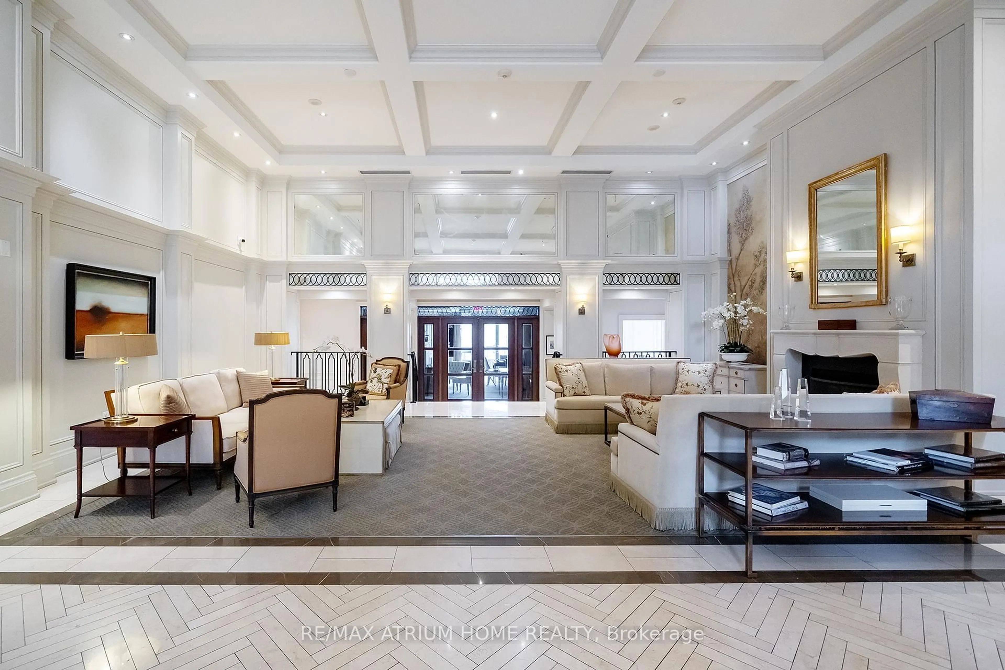 Lobby for 111 Forsythe St #605, Oakville Ontario L6K 3J9