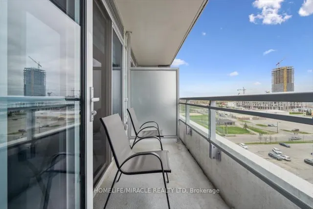Additional property image - 1050 Main St Unit 819