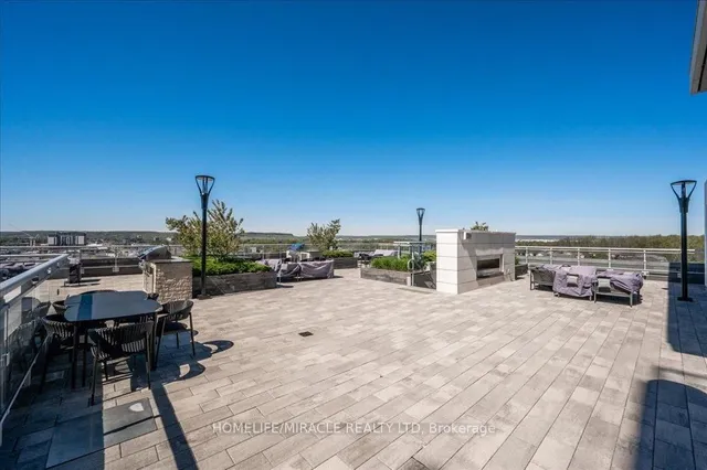 Additional property image - 1050 Main St Unit 819