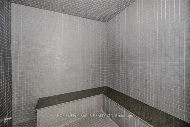 Additional property image - 1050 Main St Unit 819