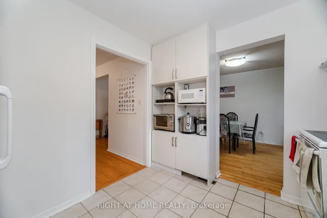 Additional property image - 5253 Palomar Cres